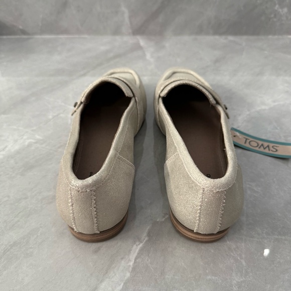 Women’s TOMS Lynette Loafer Dress Shoe Champagne Metallic Suede Leather Size 10 - Picture 9 of 15